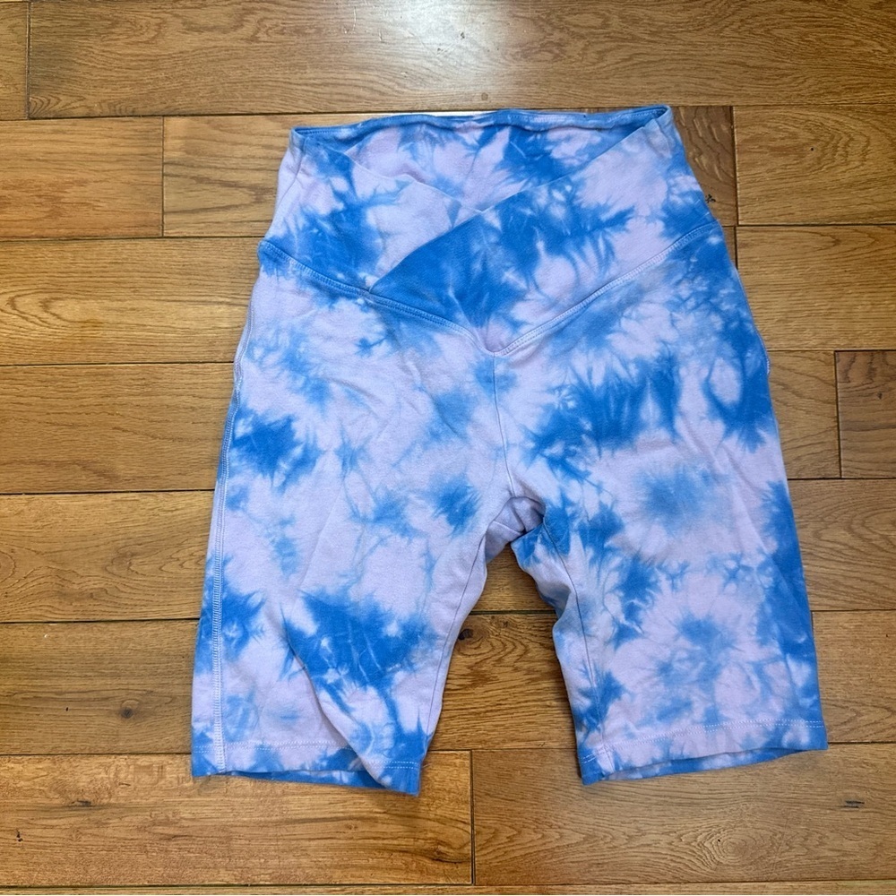 Pink by Victoria’s Secret Tie-Dye Crossover Bike Shorts